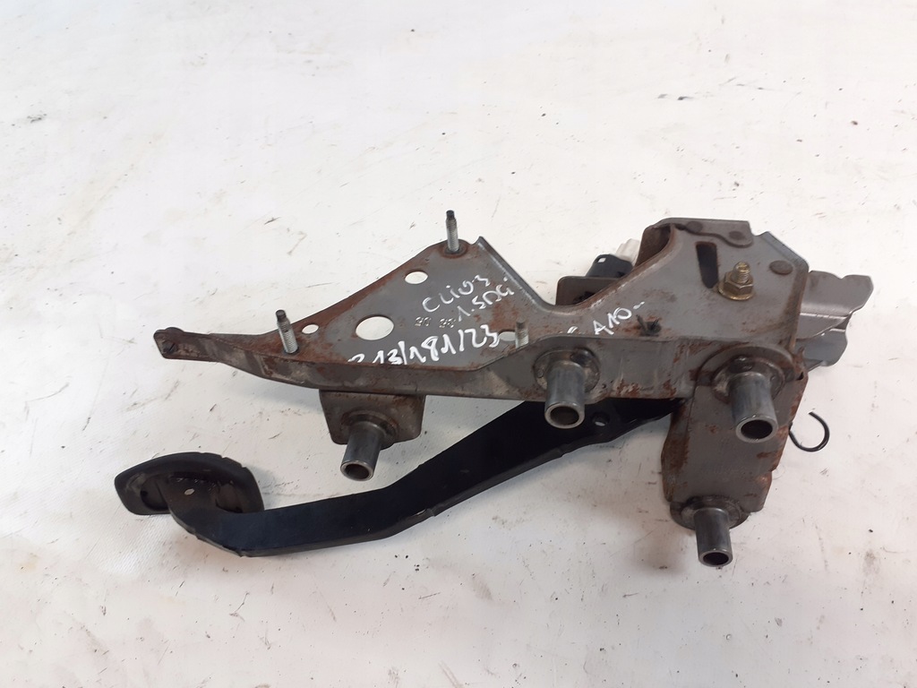 фото №7, Renault clio iii педаль тормоза