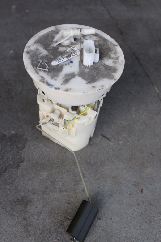 фото №1, Mazda 2 07-14 1.5 бензин насос топлива поплавок