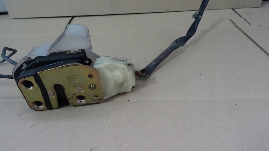 фото №3, Mazda mpv замок двері правий перед