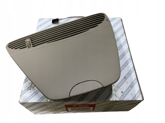 фото №1, Alfa romeo 166 диффузор бардачок na накладки на фары бежевый