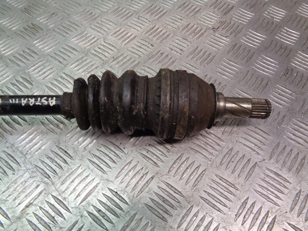 Приводной вал левый  перед opel astra 3 1.4 Доставка
