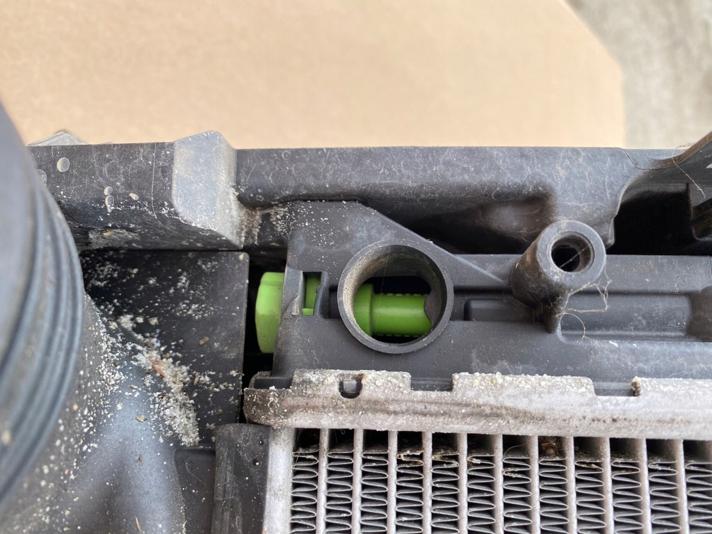 фото №5, Радіатор комплект bmw z4 e89 механічна коробка передач n20