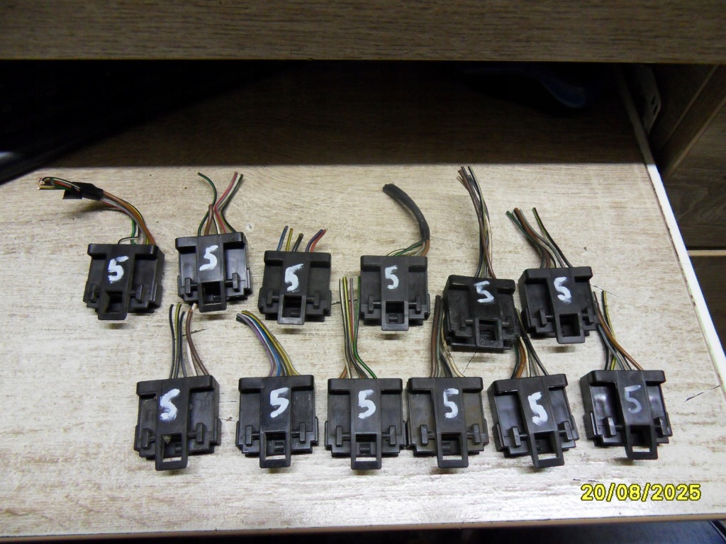 Купить Штекер колодка лампы задний  opel vectra c hb sedan