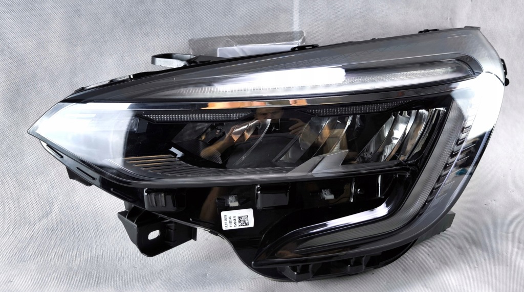 фото №1, Renault clio v full led лівий фара лампа 260605690r