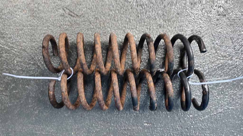 фото №1, Hyundai ix35 пружини задня задні 2szt