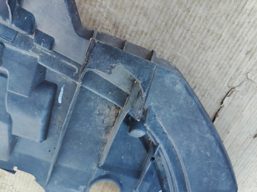 фото №12, W213 2.0 направляющая бампера задняя a2138850705