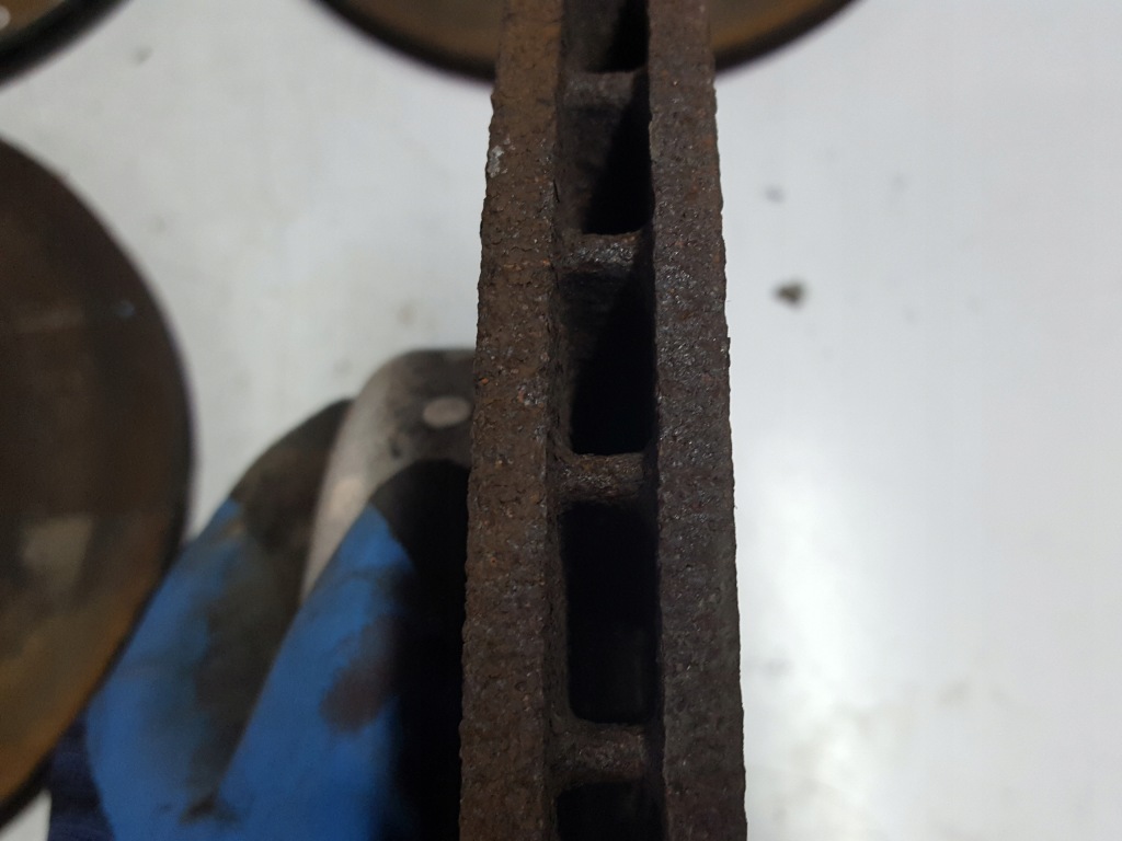 фото №6, Bmw 1 f20 f21 11r- 3.0 i m135i супорти гальмівні гальмівні диски m-pakiet