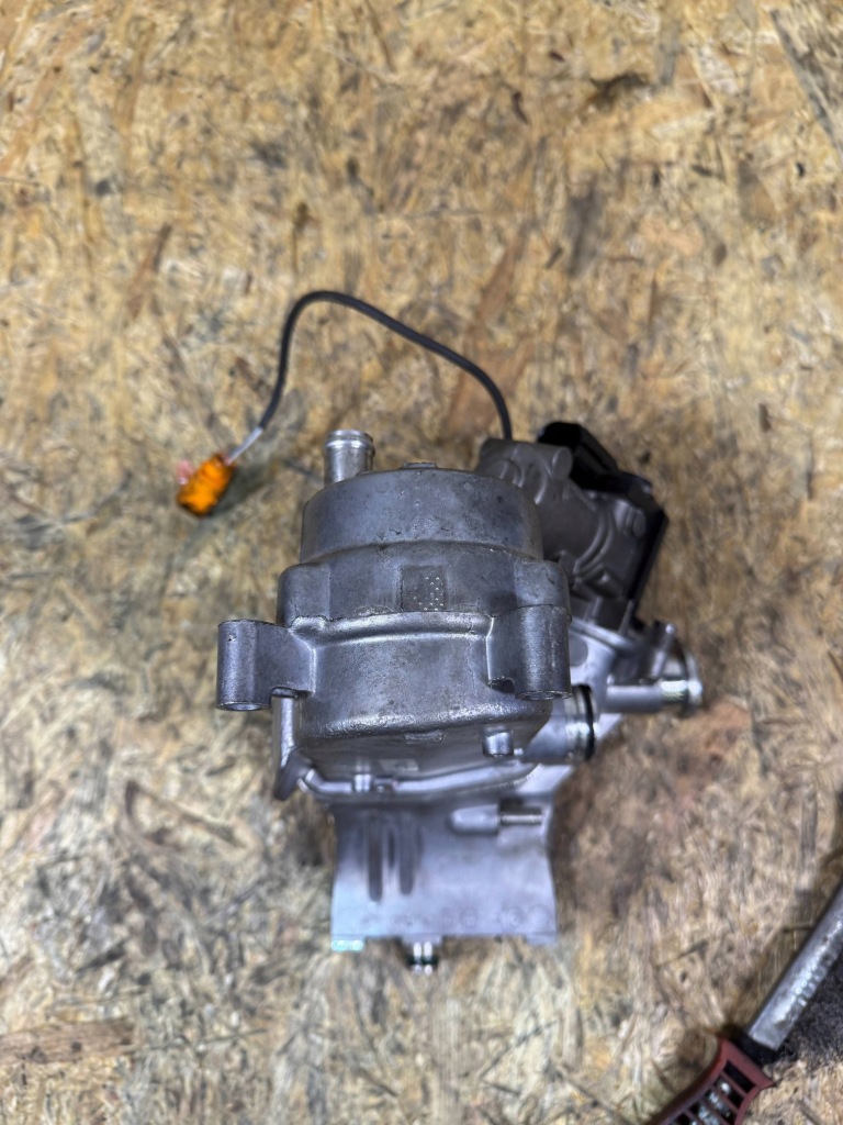 Радиатор клапан egr audi a5 8t 8f a4 b8 059131515et с Разборки