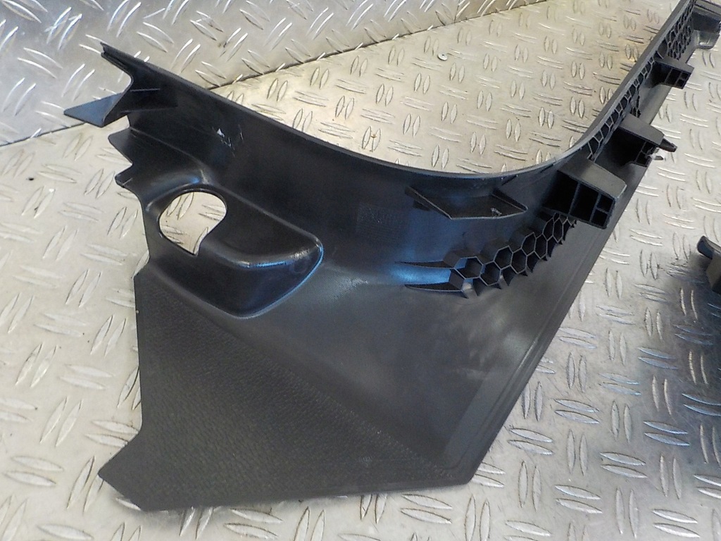 фото №5, Volvo xc40 17-21 1.5 молдинг поріг ліва