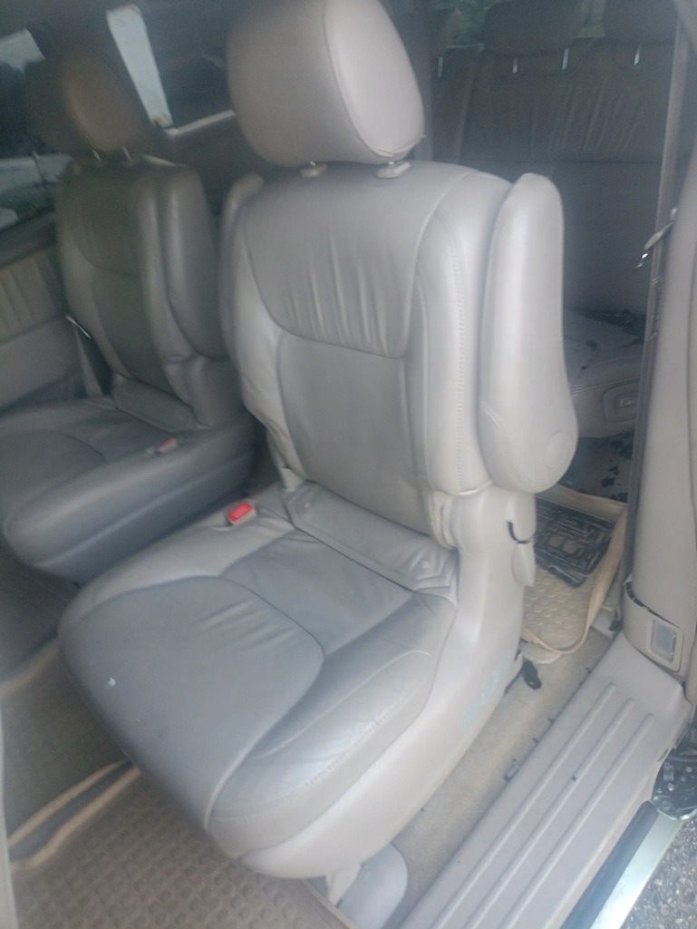 фото №1, Сиденье левый задняя drugi ряд toyota sienna 06-10r