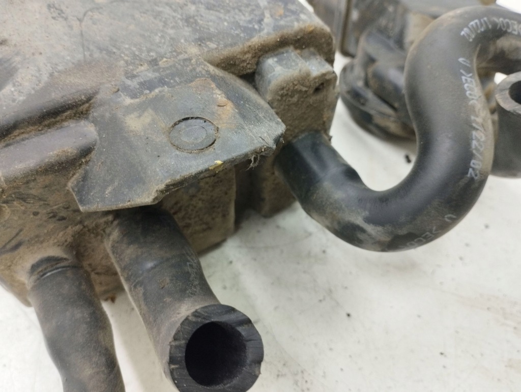 фото №7, Chrysler pt cruiser 2002 фильтр угольный