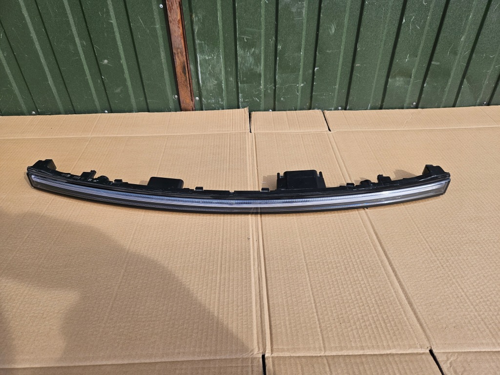 Купити Mercedes eqa 243 a2439063200 фара накладка drl led