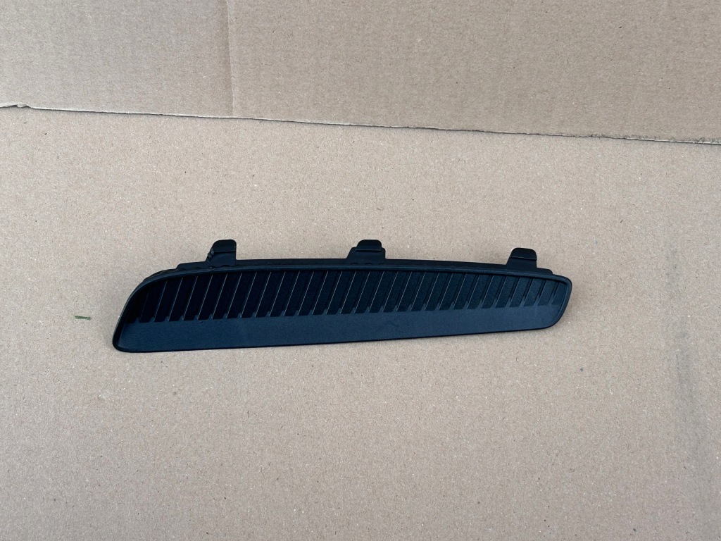 фото №1, Opel astra l ліва решітка молдинг бампера перед передня