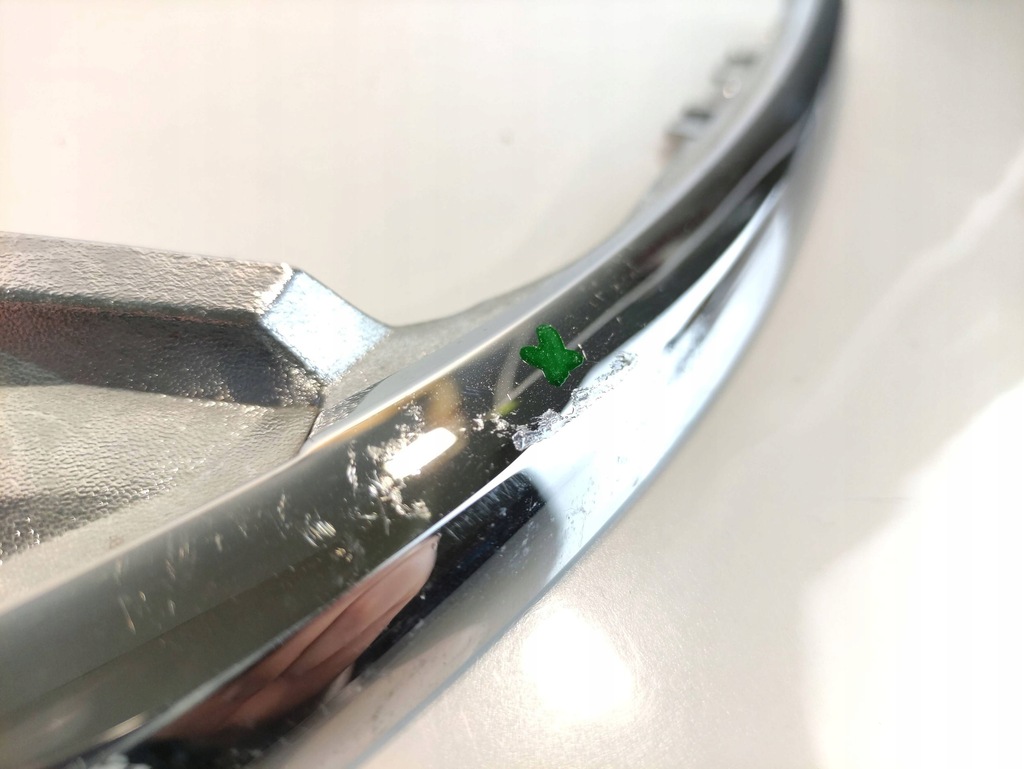 фото №12, Toyota auris молдинг лампи хром правий перед 5318202090