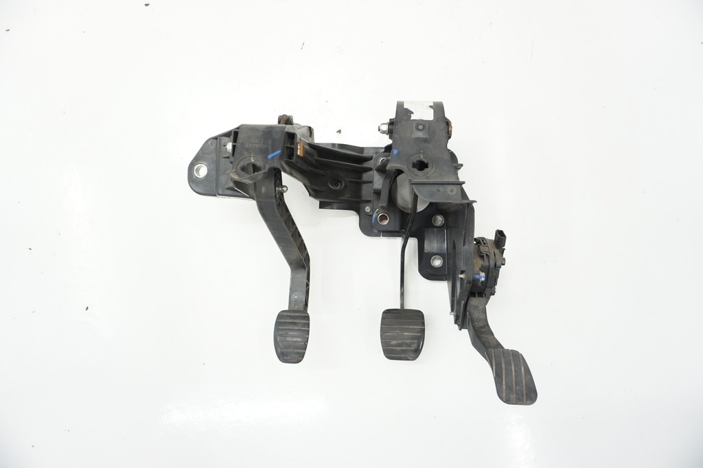 фото №1, Renault master iii педали комплект 8200672369c