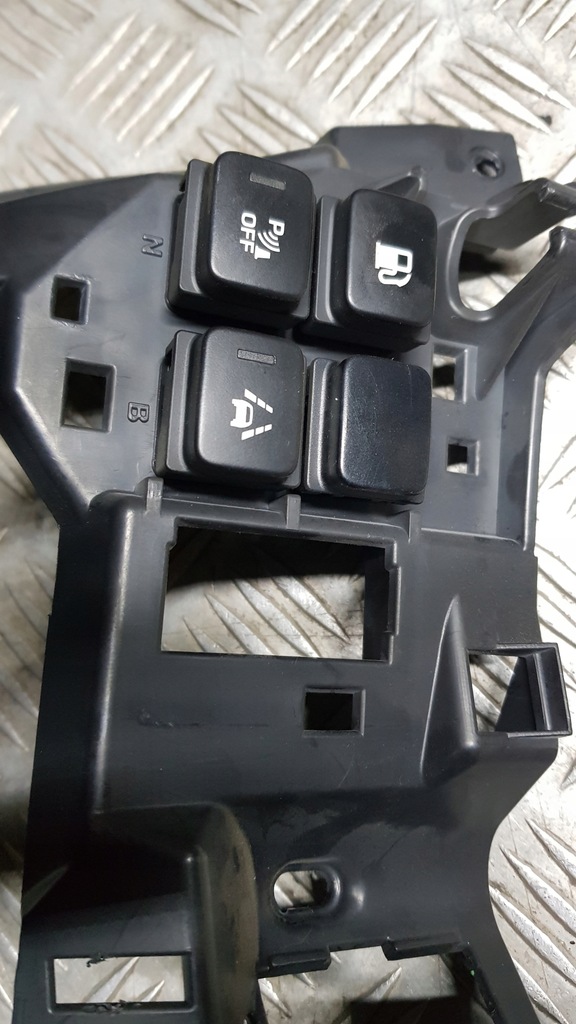 фото №8, Citroen c4 i picasso панель переключателей заливная горловина топлива