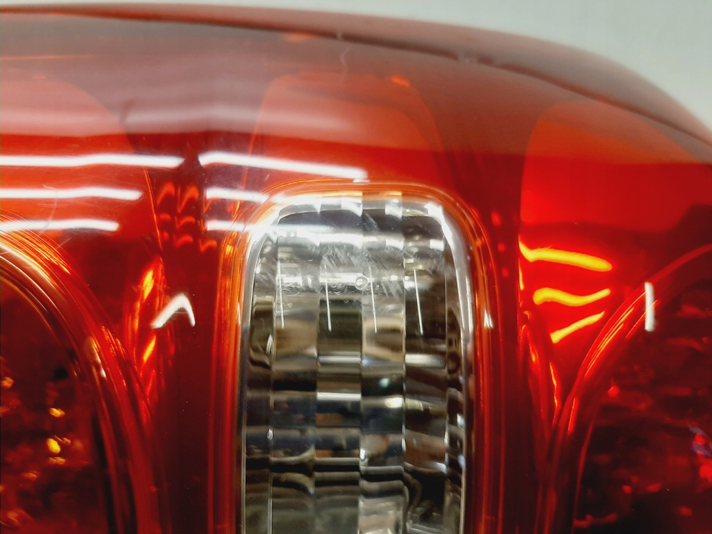 фото №7, Лампа крыла задняя toyota rav4 rav-4 ii 2003-2005 5 дверь левая