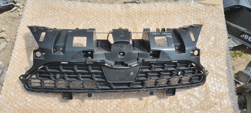 фото №1, Toyota yaris cross 22- решётка радиатора решётка радиатора