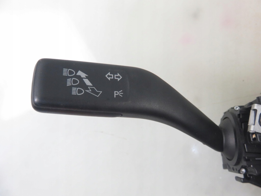 фото №8, Переключатель комбинированный skoda octavia ii 1k0953503el 1k0959653c 1k0953549bm