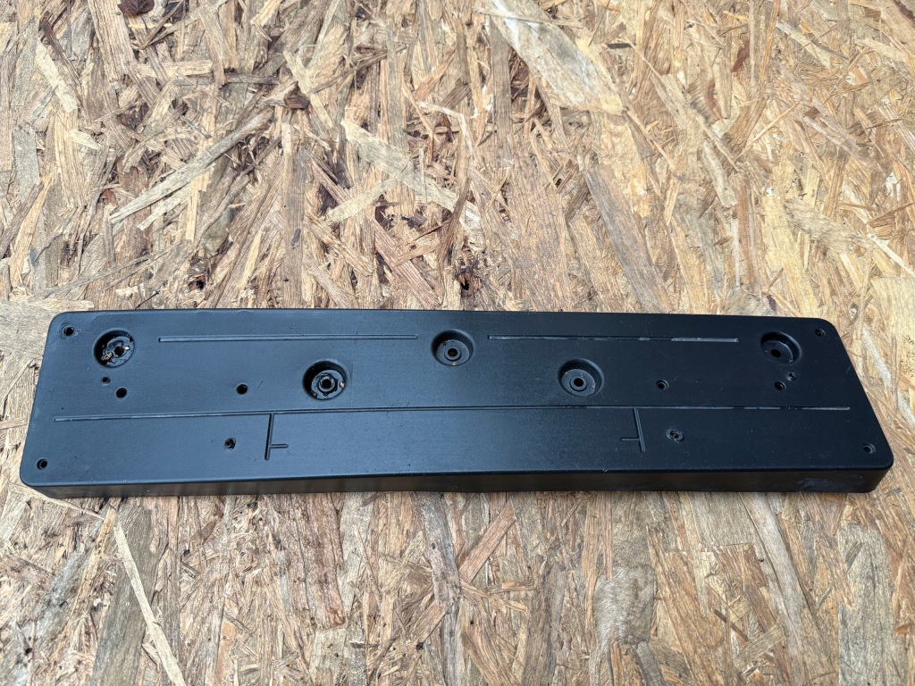 фото №1, Рамка номерного знака регистрационный 7354776 bmw x1 f48