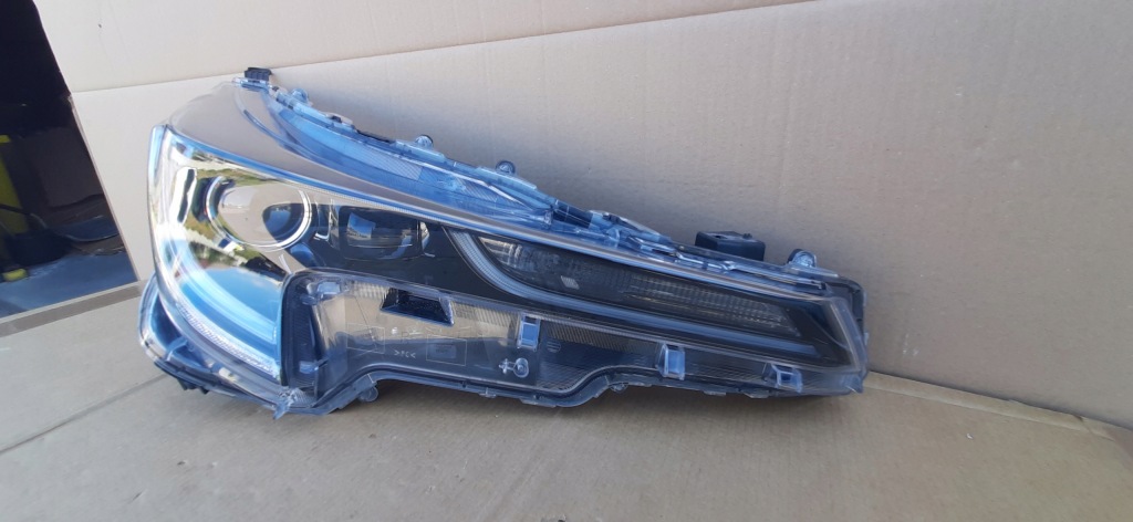 фото №6, Лампа перед права toyota corolla e21 full led