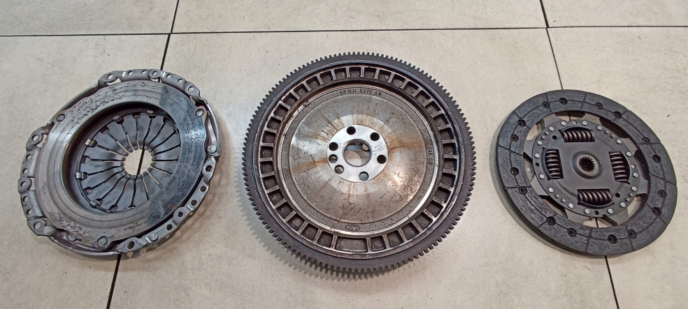 фото №8, Зчеплення комплект ford focus i 1.4 fxdb 411916307