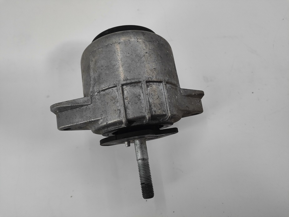 фото №1, Подушка двигателя 94837505812 panamera 970 lift 14^ gts