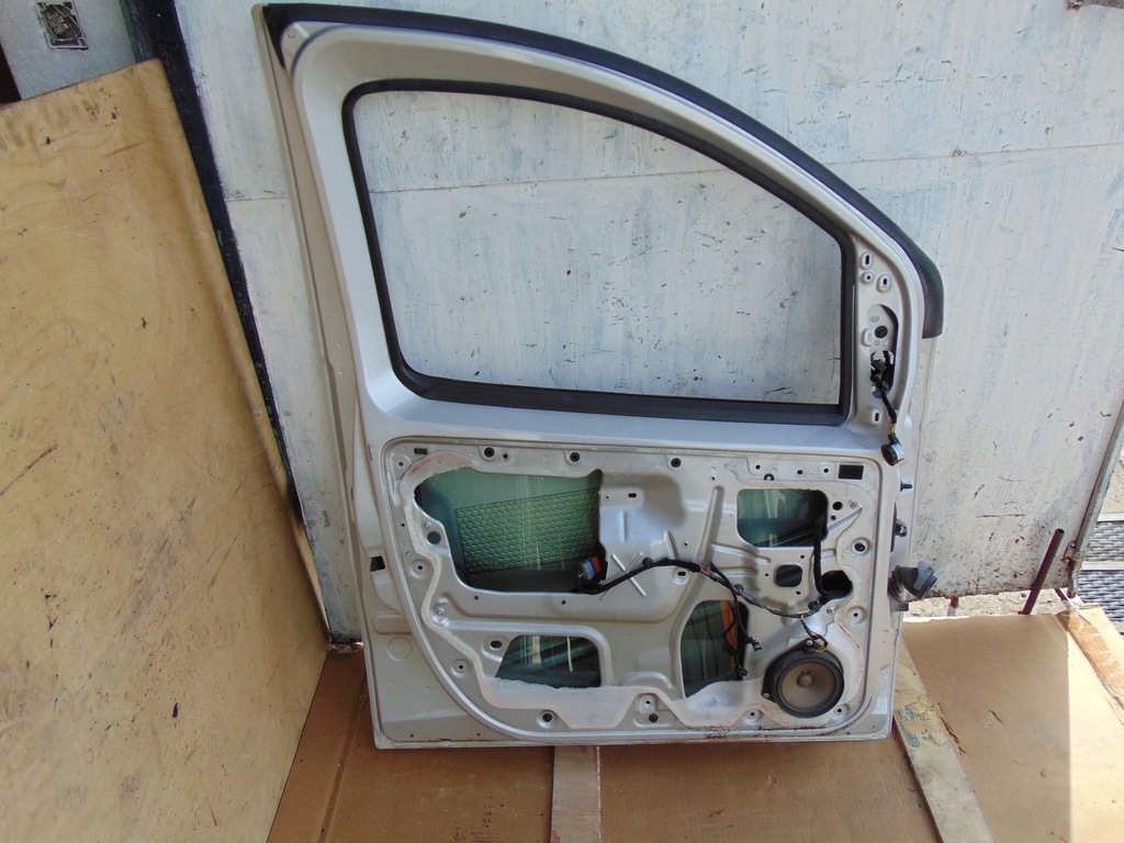 фото №10, Двері лівий перед citroen nemo сріблястий