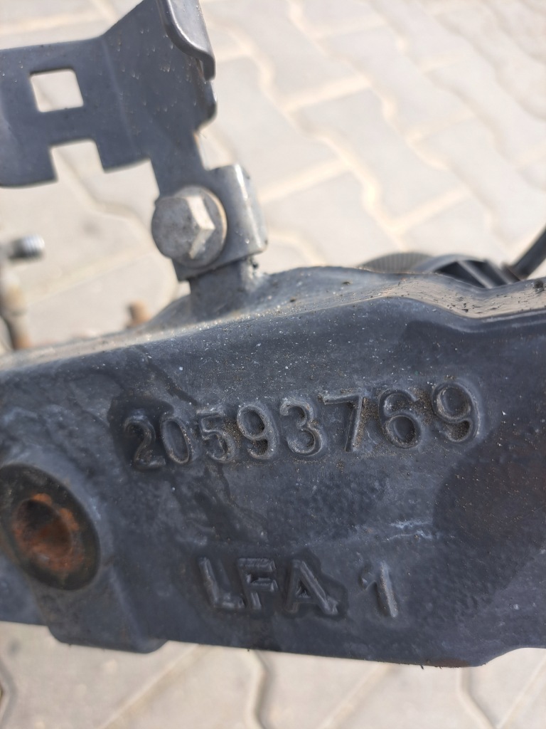 фото №3, Замок кронштейн кабіни renault premium dxi volvo fe