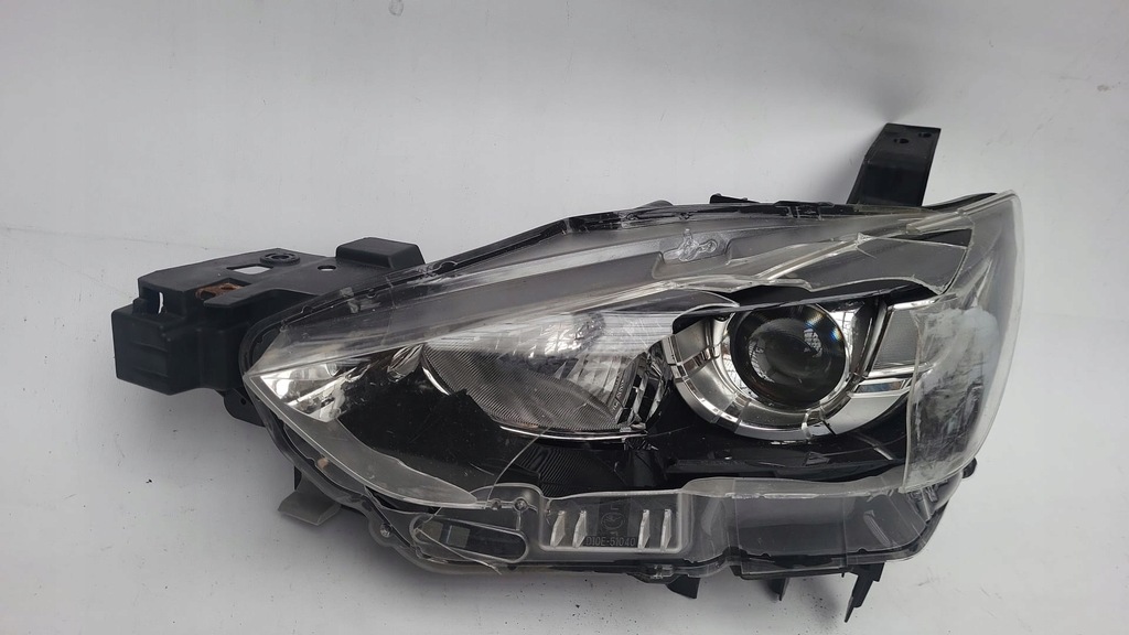 фото №1, Mazda cx-3 i 14- лампа левая перед передняя корпус