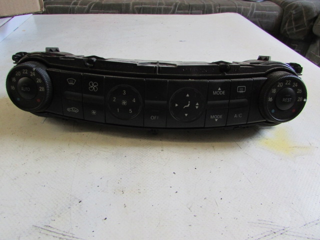 фото №1, Панель кондиціонера mercedes w211