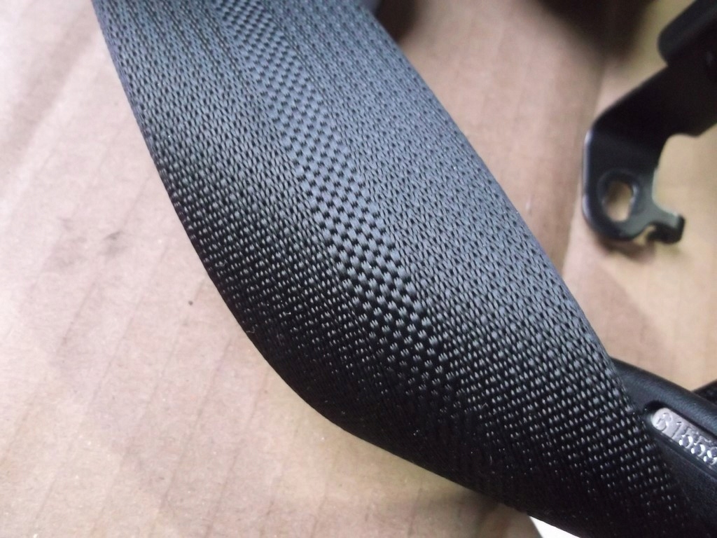 фото №4, Toyota prius iv 2019 pas безпеки задня правий