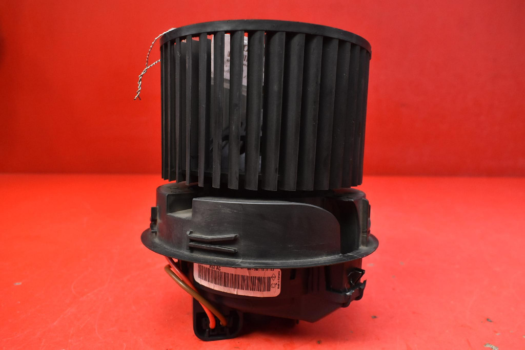 фото №9, Воздуходувка вентилятор обдув eu n109038b dacia logan 2 ii 13-16