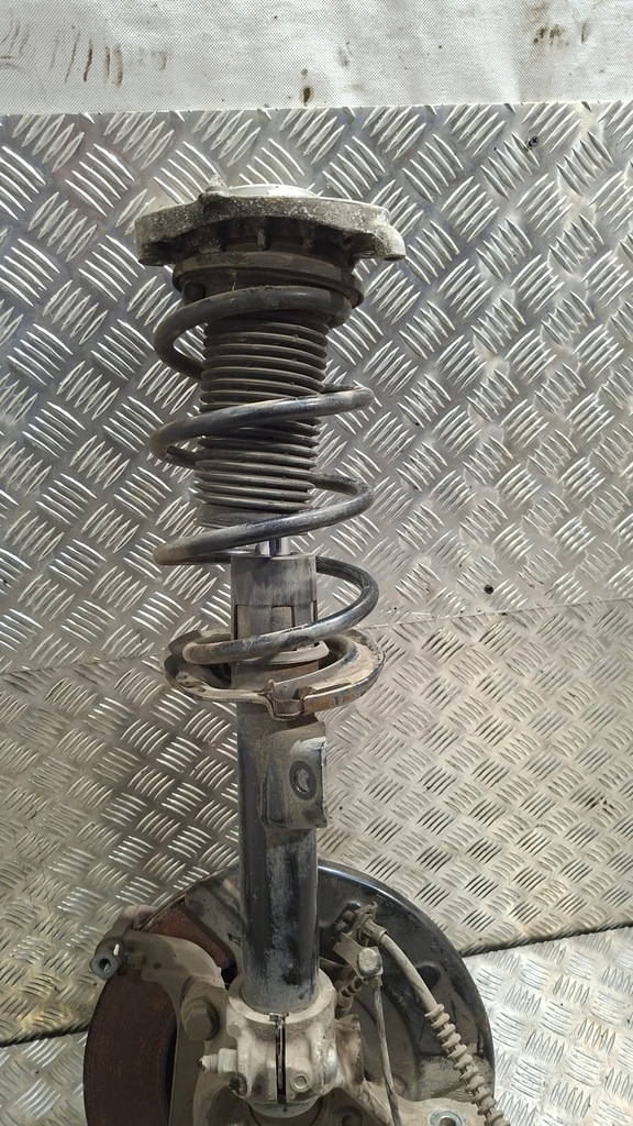 фото №9, Поворотный кулак амортизатор амортизационная стойка левый перед vw id.4 pro