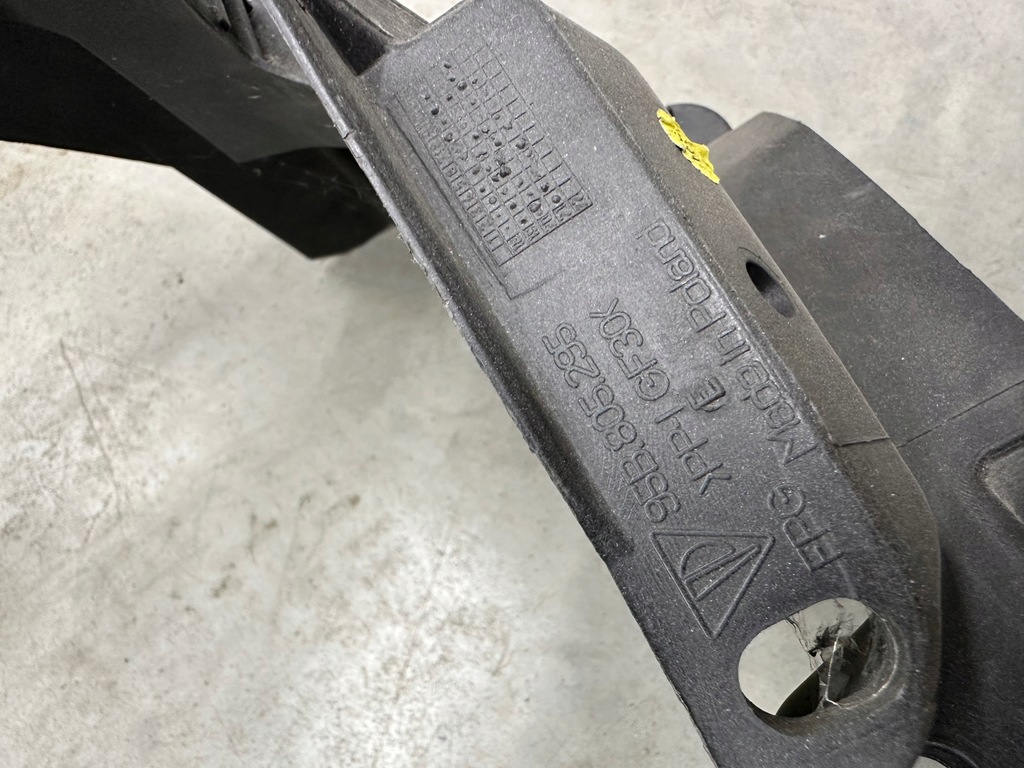 фото №9, Porsche macan 95b панель фары усилитель оригинал 95b805295