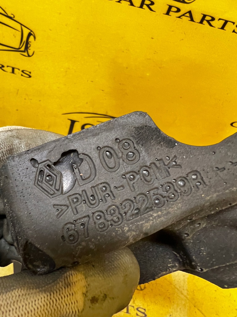 фото №9, Губка піна шумоізоляція жабо права праве renault megane iv