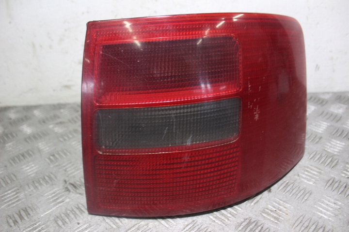 фото №1, Лампа правая задняя audi a6 c5