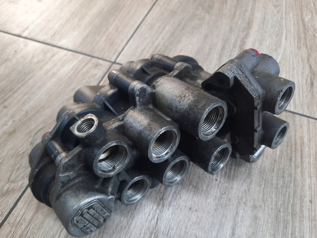 фото №3, Клапан czterodrożny контурный renault magnum e-tech