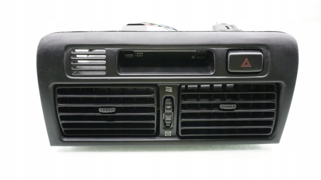 фото №1, Lexus gs часы решётки обдув gs300