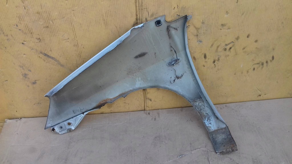 фото №8, Крыло правый перед передний suzuki liana 01- z2s