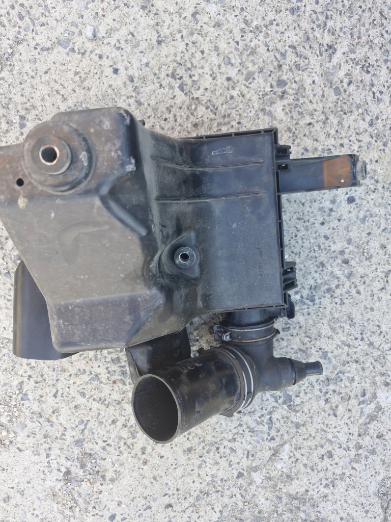 фото №9, Корпус фільтра повітря toyota prius iii ct200h 17812-37030 17750-37060