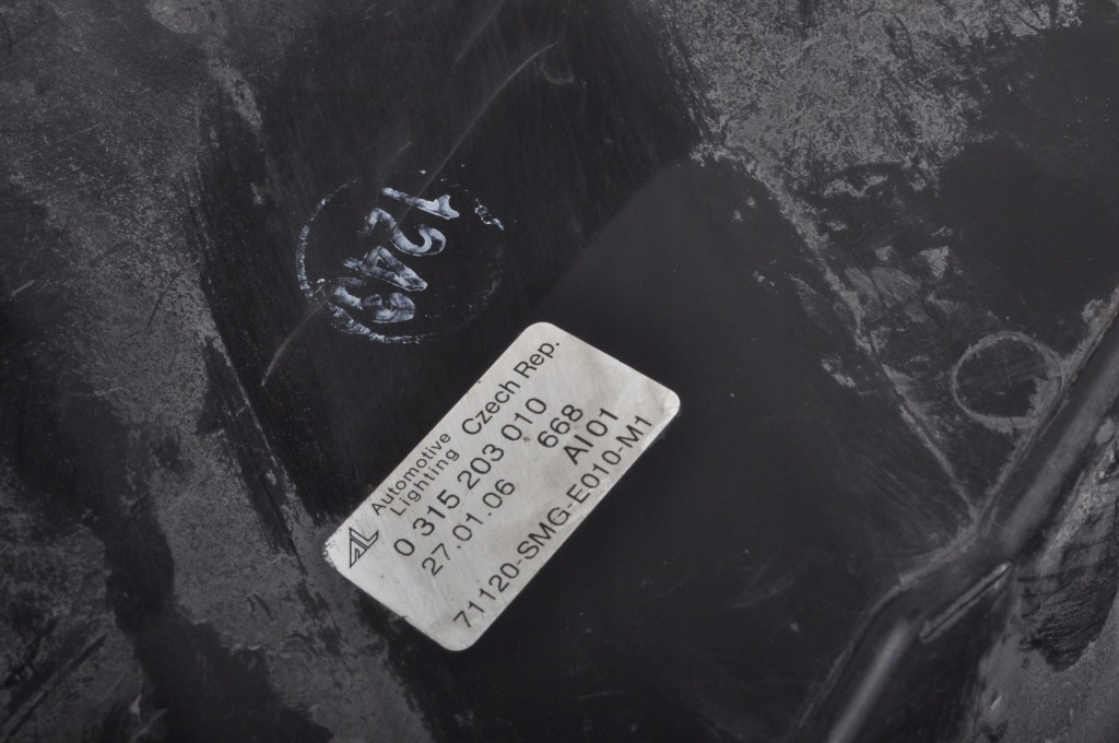 Honda civic viii решітка  решітка радіатора 71120-smg-e010-m1 Ціна