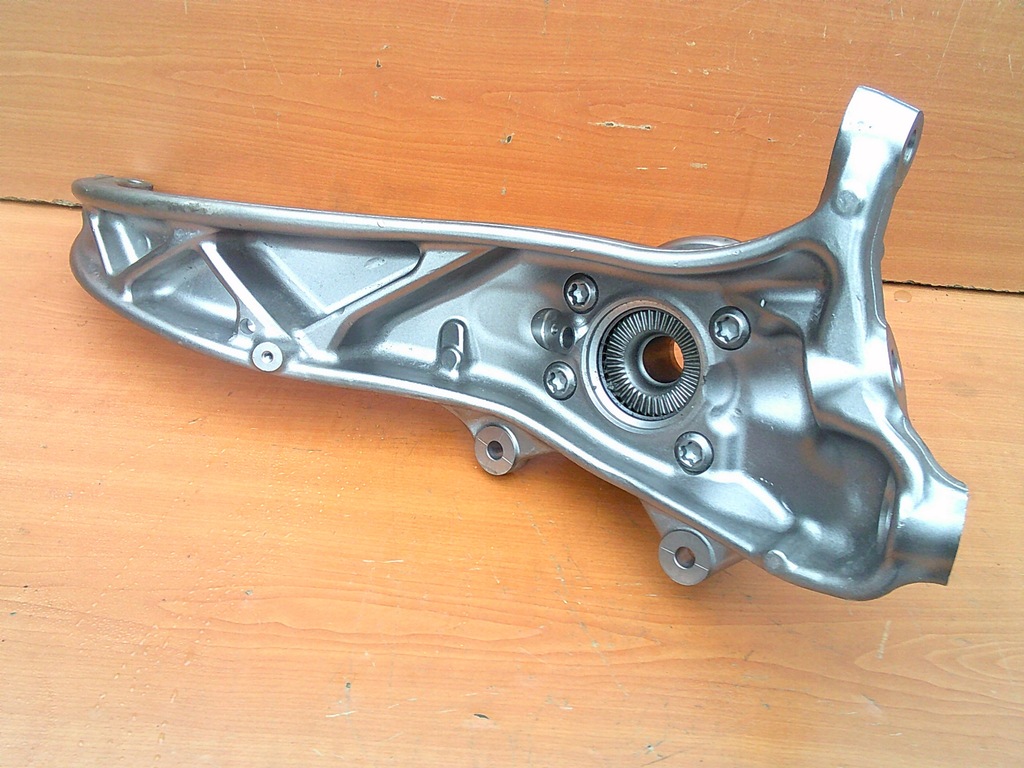 фото №9, Bmw ix i20 поворотний кулак перед передня ліва 6890573 jak nowa 6899301 / 6899301