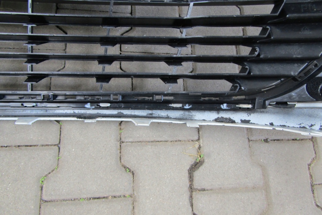 Бампер перед передний renault megane 3 3 рестайлинг  12-14 Оригинал