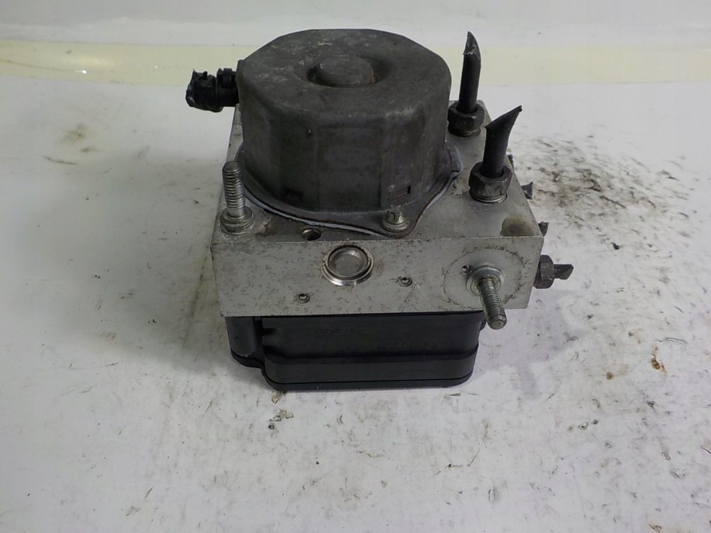 Suzuki swift v mk7 насос abs 56110-70lu1 2265106516 0265956013 с Разборки