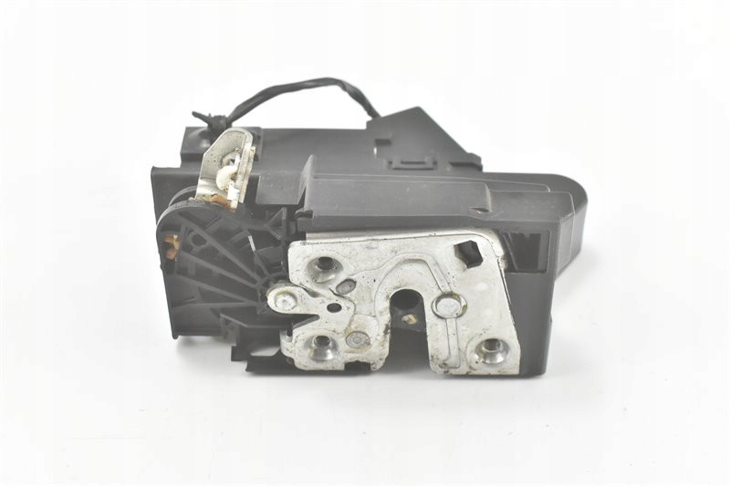 фото №1, Замок дверь левый перед 805039815r dacia sandero iii stepway