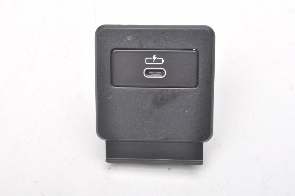 Купити Bmw f40 f44 вхід роз'єм usb 5a84161