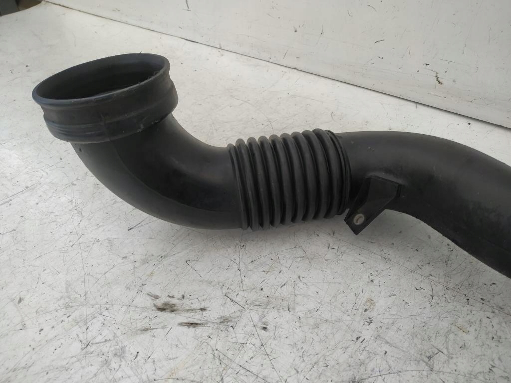 фото №4, Шланг труба воздухозаборник воздуха bmw 740d e65 7787999