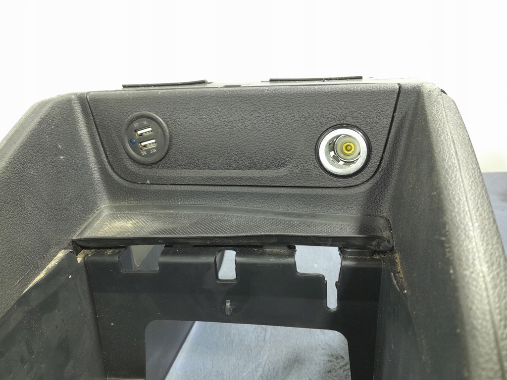 фото №7, Audi q2 подлокотник туннель средний 81b863241b