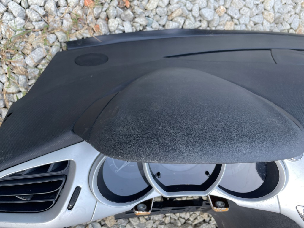 Приборная панель панель  подушка безопасности citroen c3 2 рестайлинг  10-16r ori oem с Разборки